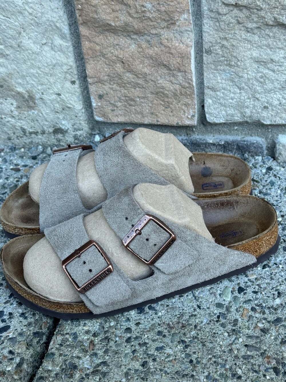 Birkenstock Arizona Soft Footbed Suede Slide Sandals in Taupe Size 38 - Picture 2 of 13